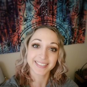 Meet your Posher, Hope